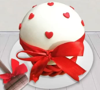 Delicious White Round Pinata Cake with Hammer