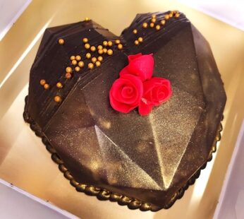 Heart And Roses Choco Pinata Cake