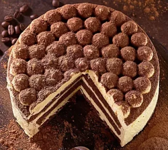 Rich Coffee Cream Cake