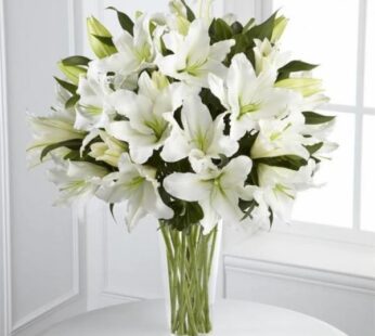 Bunch of 10 white lilies with Vase