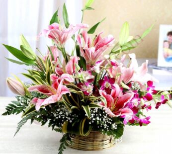 Mixed flower arrangement