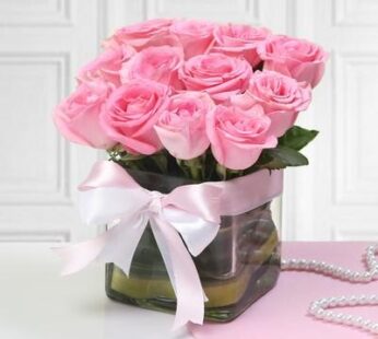 Divine Pink – 12 Pink Roses