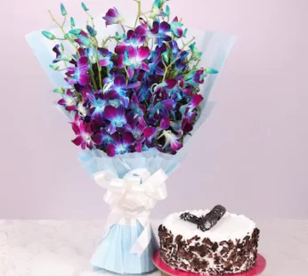 Tasteful Cake With Orchid