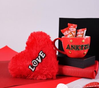 Love Treat Of Heart Hamper